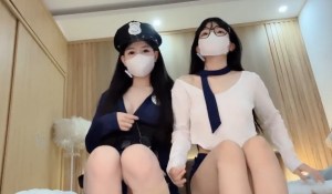 Tiệm spa bất ổn và dàn hotgirl xinh đẹp p13